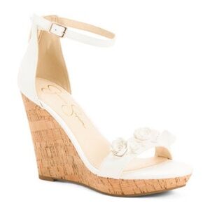 JESSICA SIMPSON
Jeffina Leather Wedge Sandals